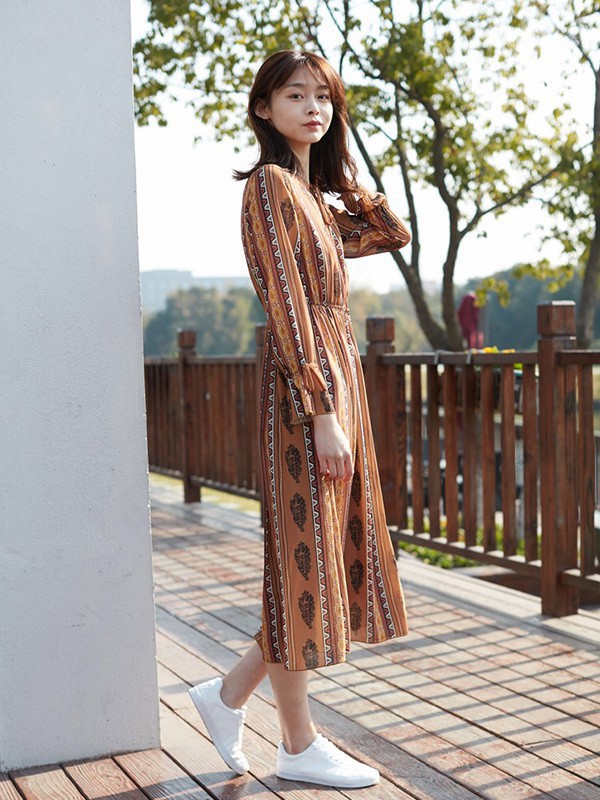 奥柔拉女装2023春夏季咖啡色连衣裙