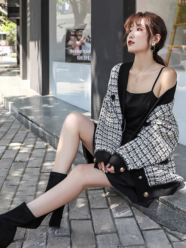 艾夫斯休闲装2023春夏季黑色背心