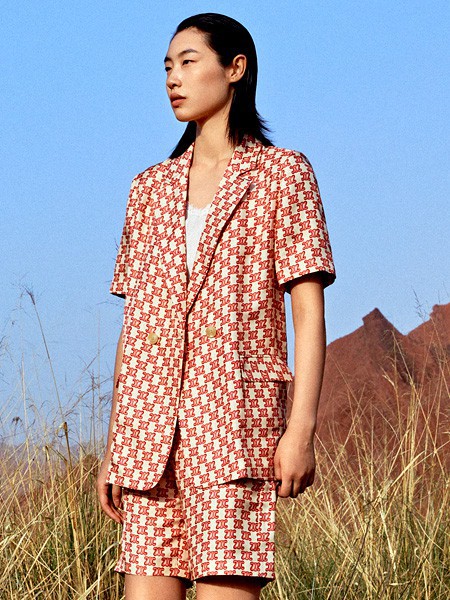 主提女装2023春夏季橙色西装