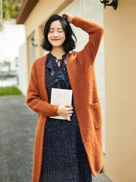 乔娜安达女装2023春夏季橙色针织衫