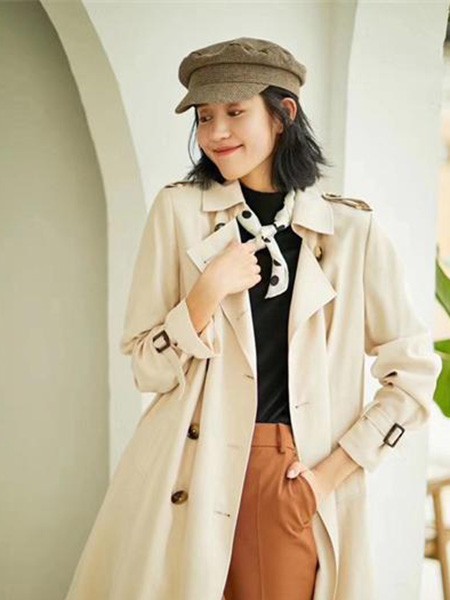 乔娜安达女装2023春夏季米色大衣