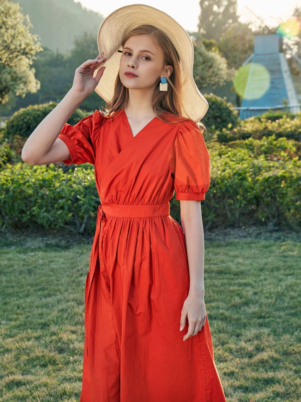 十八淑女坊女装2023春夏季红色连衣裙