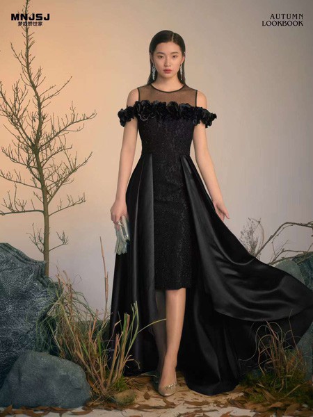 梦奴娇女装2023春夏季黄色连衣裙