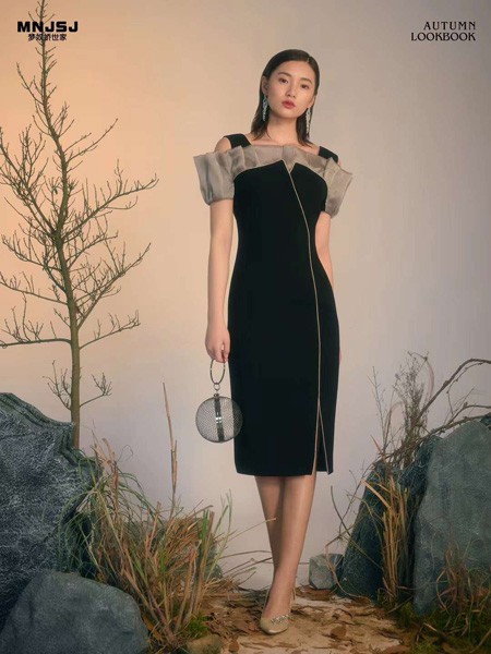 梦奴娇女装2023春夏季黑色连衣裙
