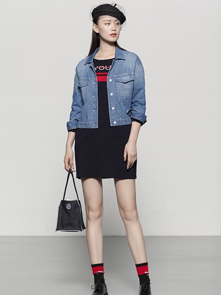 kako女装2022春夏季黑色连衣裙