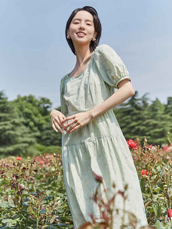 纳薇女装2023春夏季绿色连衣裙