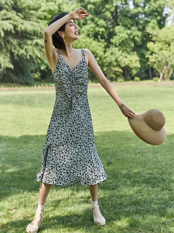 纳薇女装2023春夏季白色吊带裙