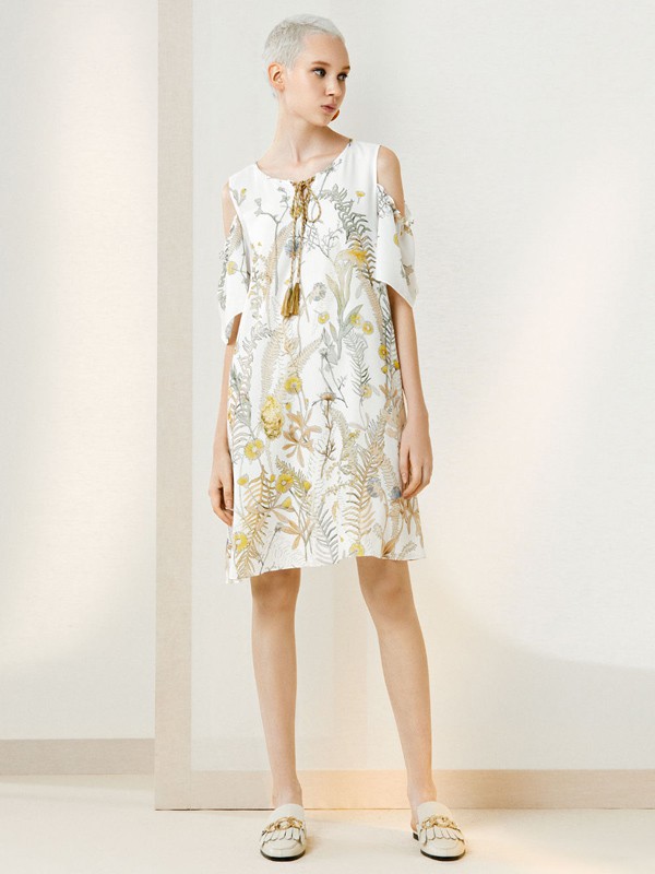 裘堤婼女装2023春夏季白色连衣裙