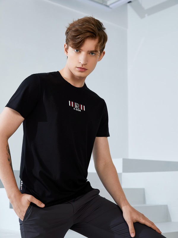 圣吉奥男装2023冬季黑色T恤