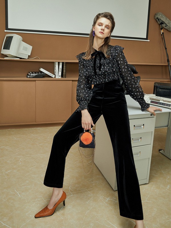 羽沙国际女装2022秋冬季黑色阔腿裤