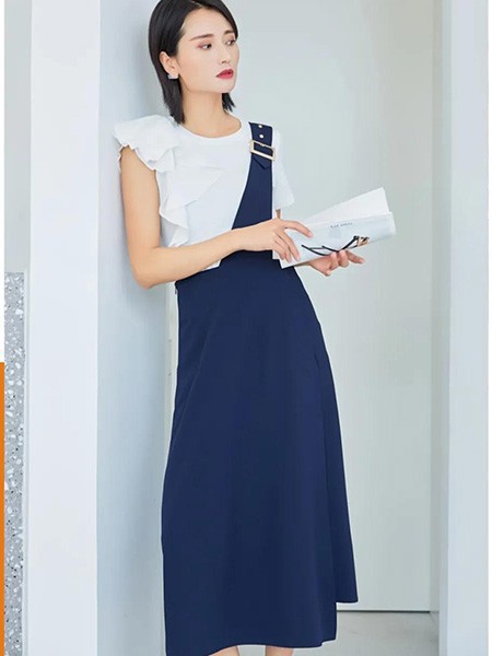 艺素女装2023春夏季藏蓝色背带裙