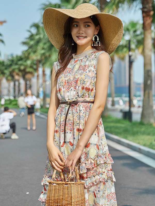 真情告白女装2023春夏季白色连衣裙