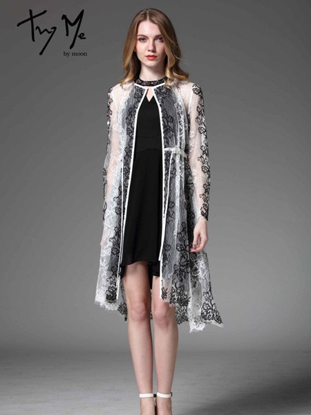 TRYMEBYMOON女装2023春夏季黑色连衣裙