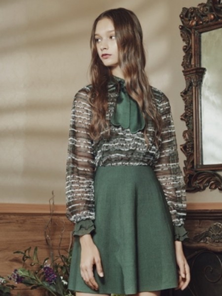 保时霓女装2023春夏季墨绿色半身裙