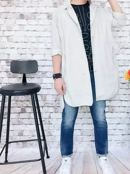 热度男装2023春夏季黑色T恤