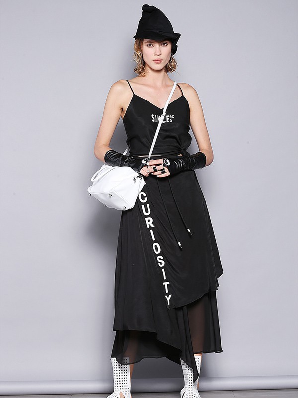 纳帕佳女装2023春夏季黑色吊带裙