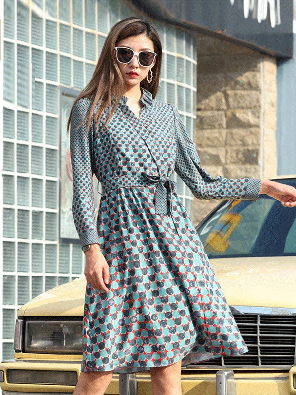 宗洋女装2022秋冬季绿色连衣裙