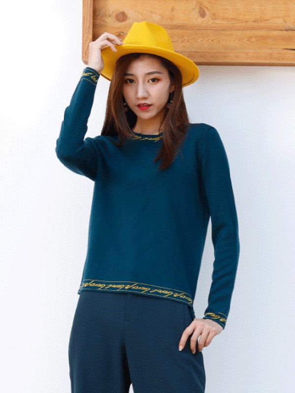 宗洋女装2022秋冬季藏蓝色针织衫