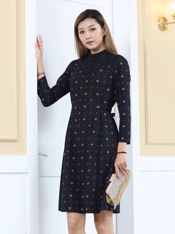 宗洋女装2022秋冬季黑色连衣裙
