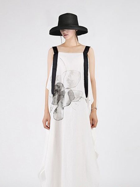 伊思君凯女装2023春夏季白色吊带裙