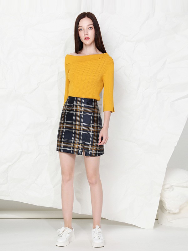 阿桑娜2022秋冬季黄色针织衫