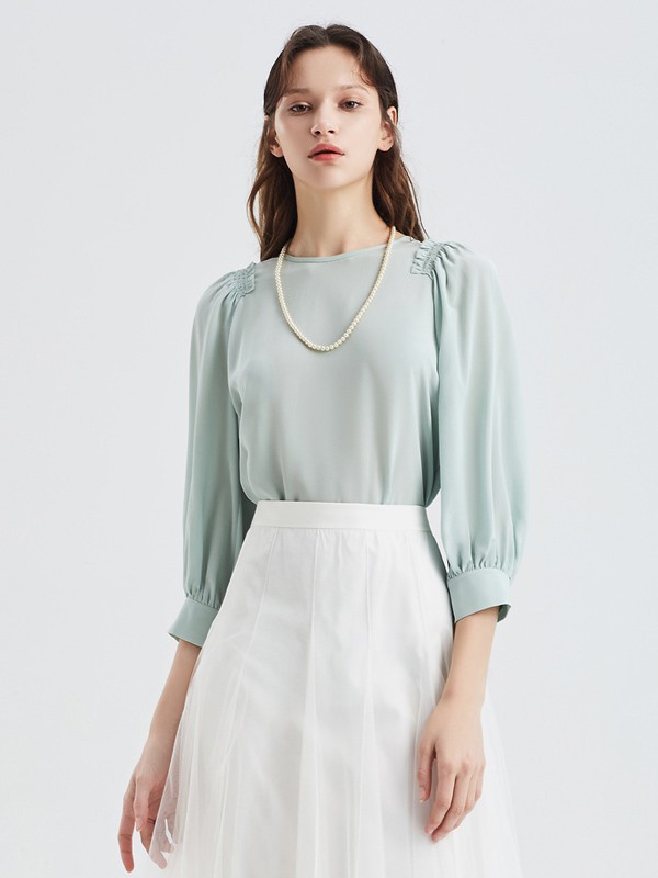 欧碧倩女装2023春夏季白色短裙