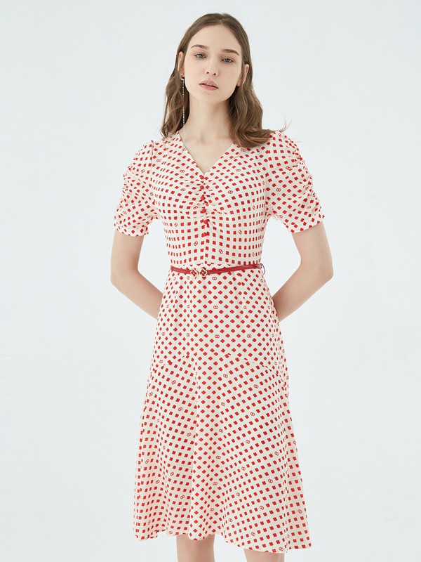 欧碧倩女装2023春夏季粉色连衣裙