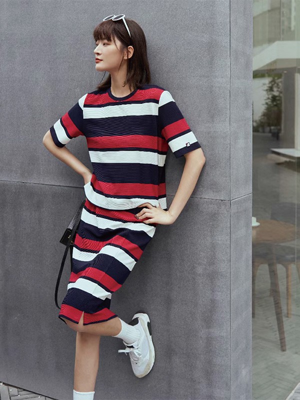 玖姿女装2023春夏季拼色连衣裙