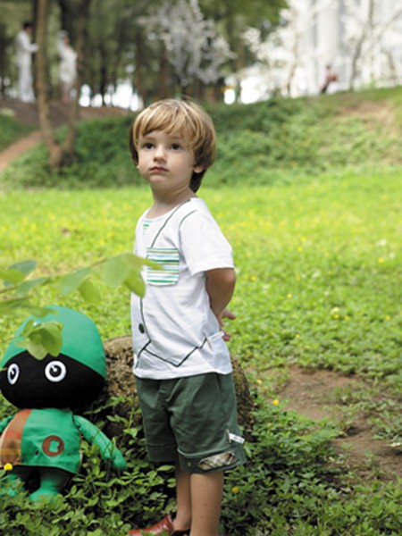 皮卡泡泡童装2023春夏季白色T恤