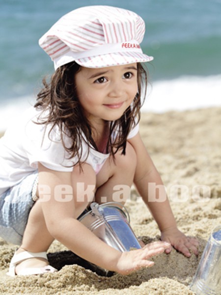 皮卡泡泡童装2023春夏季灰色短裤