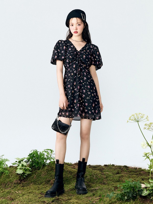 乐町女装2023春夏季黑色连衣裙