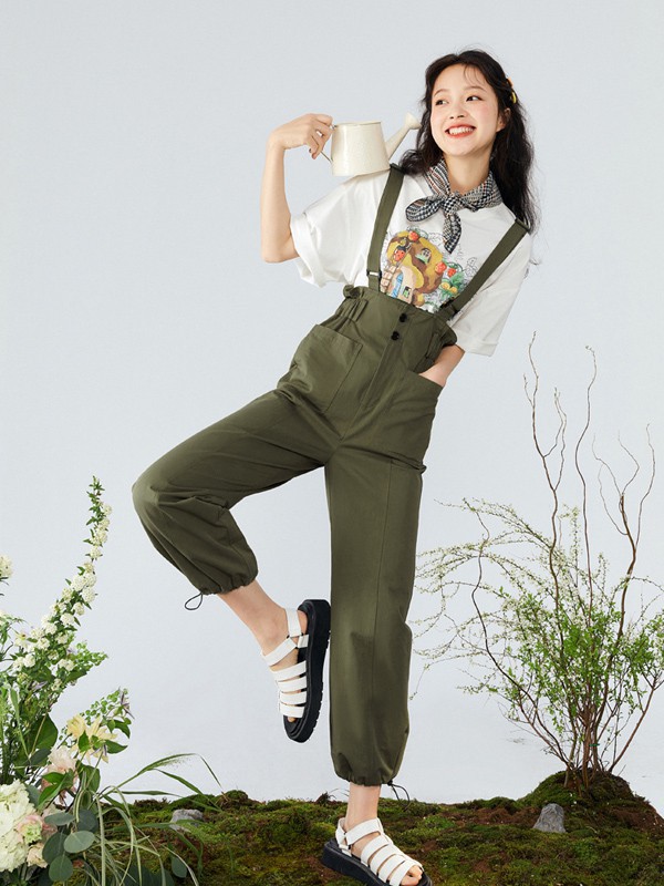 乐町女装2023春夏季白色T恤