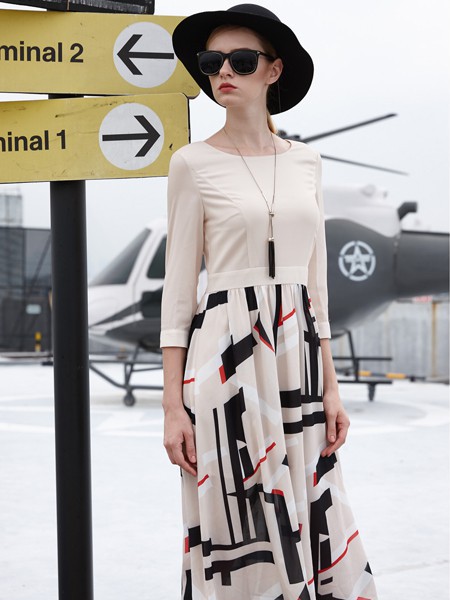 雷索思女装2023春夏季米色连衣裙