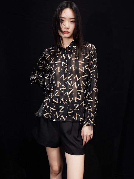 凯恩女装2023春夏季黑色短裤