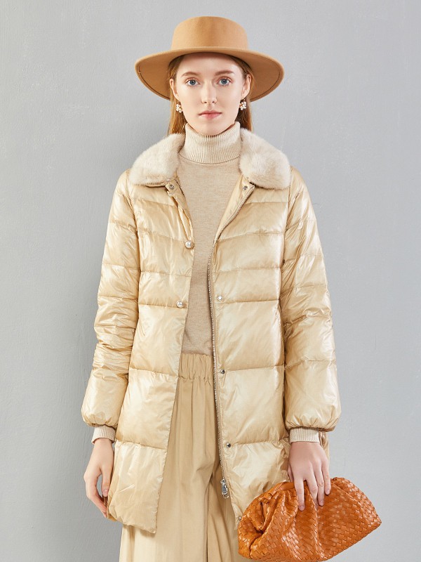 恺诗依女装2022秋冬季卡其色棉服