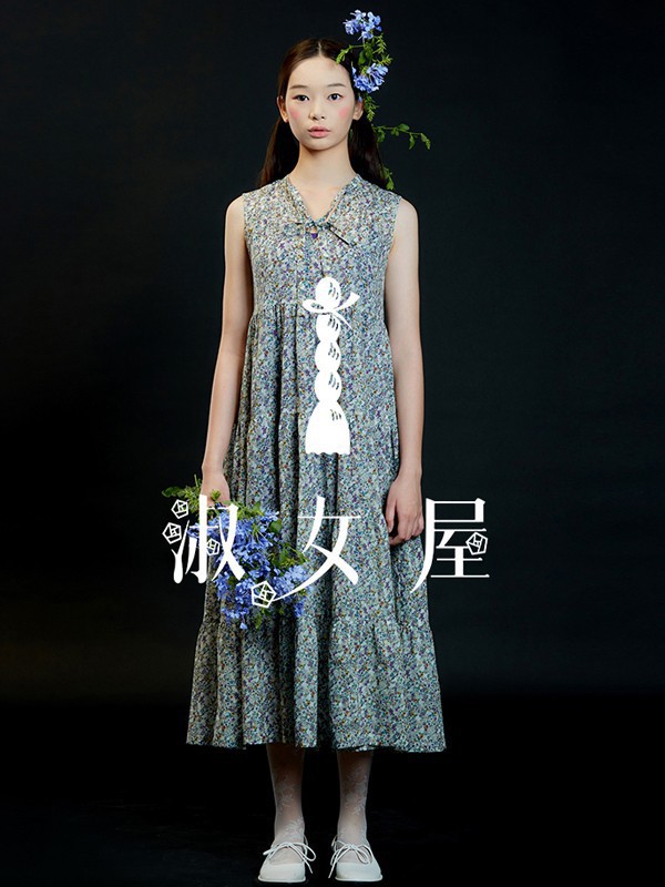 淑女屋女装2023春夏季绿色连衣裙