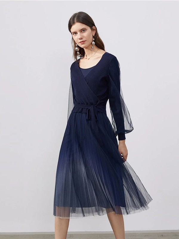 依目了然女装2023春夏季黑色连衣裙