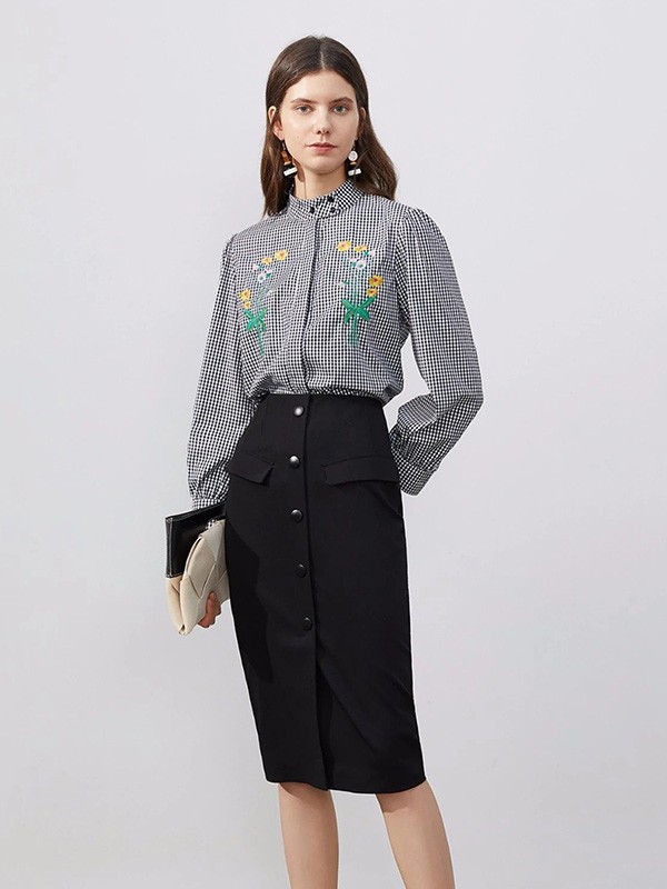 依目了然女装2023春夏季黑色衬衫