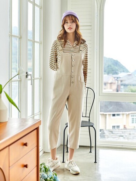 茜舞女装2022秋冬季卡其色背带裤