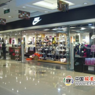 体育场外的运动精神 NIKE 360°