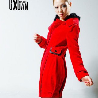 语轩品牌折扣女装，招商加盟。百变混搭风情，精品低价，不容错过