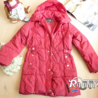 低价服装批发，低价羽绒服批发，低价棉服批发，低价保暖内衣批发