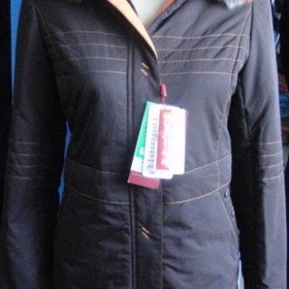 厂家直销低价女装品牌羊绒大衣批发