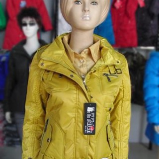 冬季保暖内衣批发冬季加厚羽绒服批发冬季加绒卫衣批发