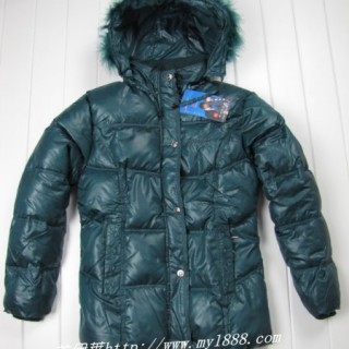 便宜冬装羽绒服批发，中老年人加厚棉袄批发，虎门冬装外套批发