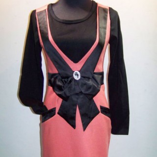 深圳外贸尾货服装批发，时尚高档春秋裙急清