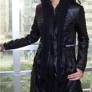 深圳库存尾货服装批发，急清香港亮点品牌库存服装