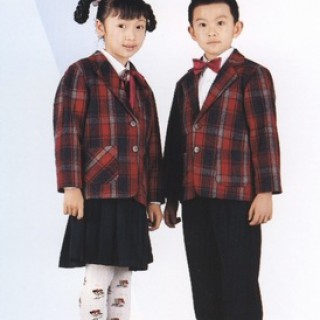 男女学生服装厂