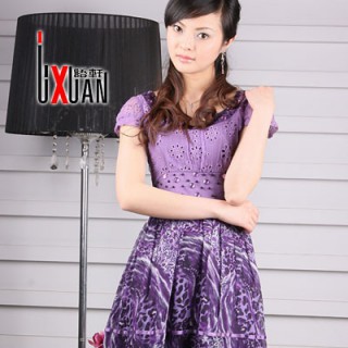 经营美丽财富宝典，创业当选语轩精品折扣女装；