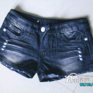 供应厂家直销夏季服装批发短裤时尚男女T批发